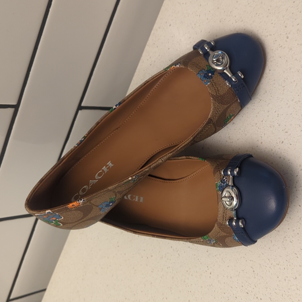 Coach slip on shoes Size 7.5 - Picture 2 of 5